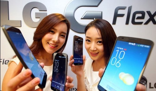 LG公布曲面手机G Flex售价 约人民币5770元 可防止被坐弯