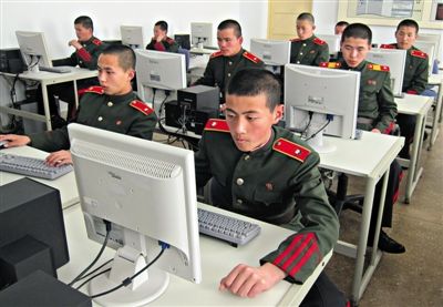 外媒称朝鲜“网络战士”最小17岁