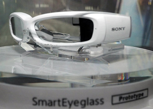 索尼展示智能眼镜SmartEyeglass原型产品