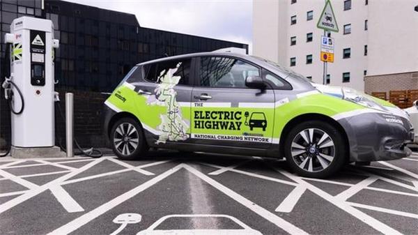 英国为自动驾驶/电动汽车项目提供3.9亿英镑资助