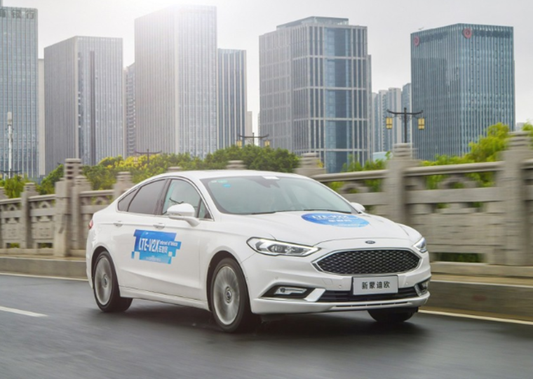 福特首次在中国开放道路进行C-V2X测试，车联网将显著提升交通安全和效率