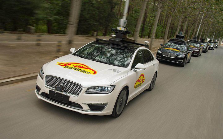 百度宣布在北京测试自动驾驶出租车 Apollo Go，百度地图App可体验