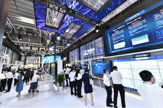 第三届数字中国建设峰会在榕召开 中国联通众多5G创新成果引爆全场