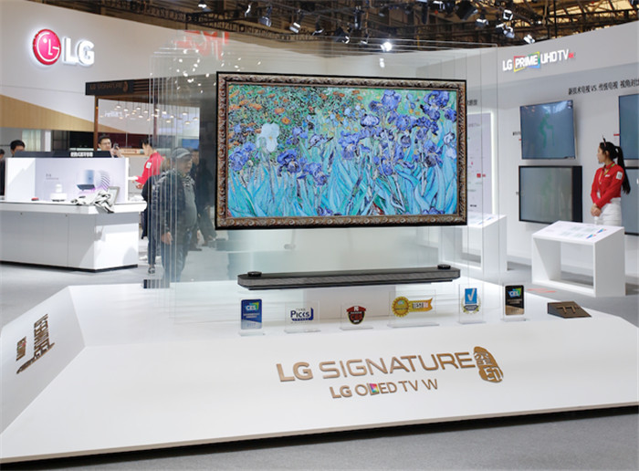 LG SIGNATURE玺印 OLED W7引领电视行业进入“一张”时代