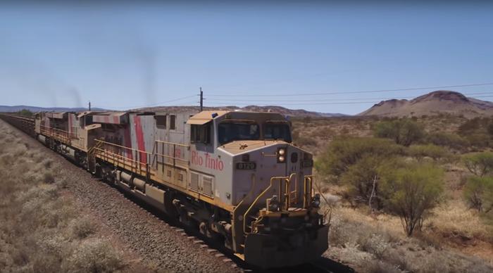 全程行驶280公里 无人驾驶列车首次安全交付铁矿石