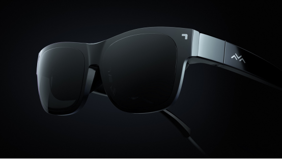 雷鸟创新发布全新消费级XR眼镜，打造移动140英寸高清巨幕