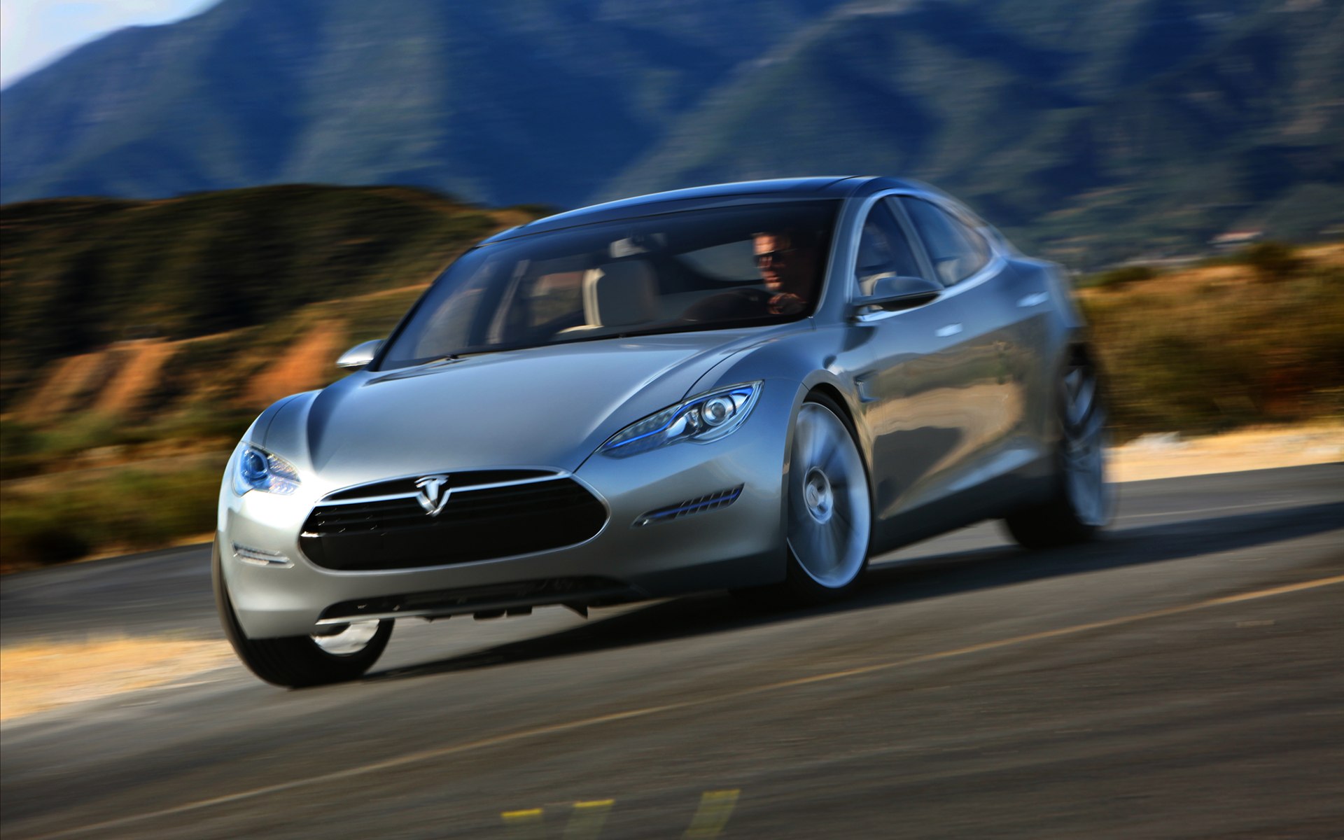 马斯克：将为Model S研发自动充电系统