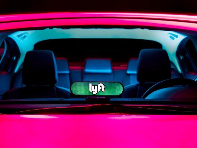 Lyft趁Uber内部危机融资5亿美元 估值升至75亿美元