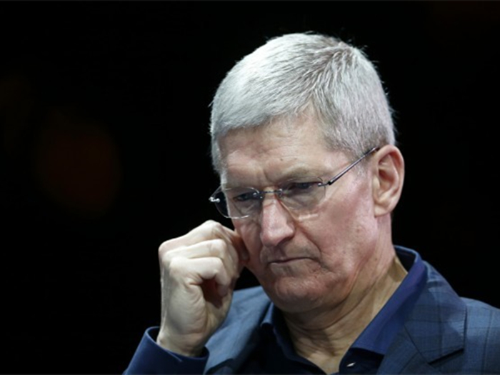 美国科技股暴跌：苹果公司两天蒸发570亿美元市值