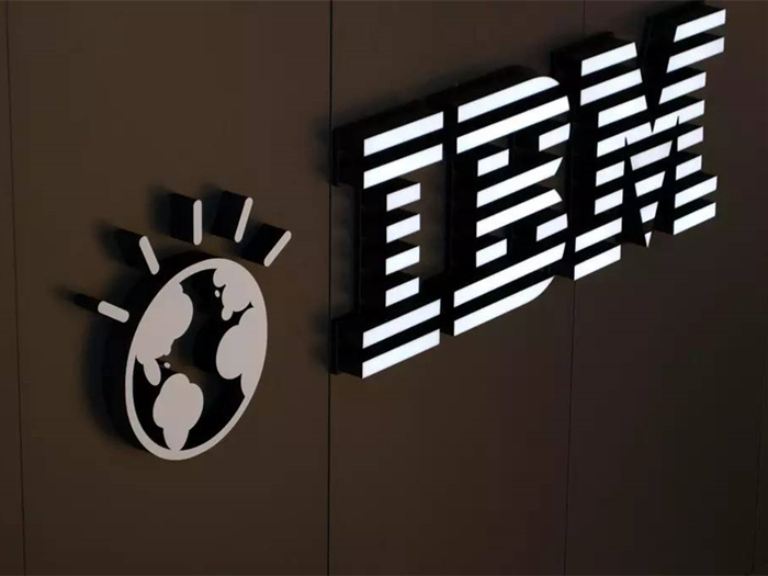 巴菲特又要被套 蓝色巨人IBM股价大跌近5%
