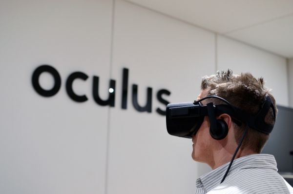苹果15年资深员工加盟Oculus