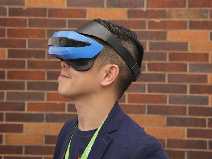 微软联手宏碁：首个Win10专用VR设备原型机曝光