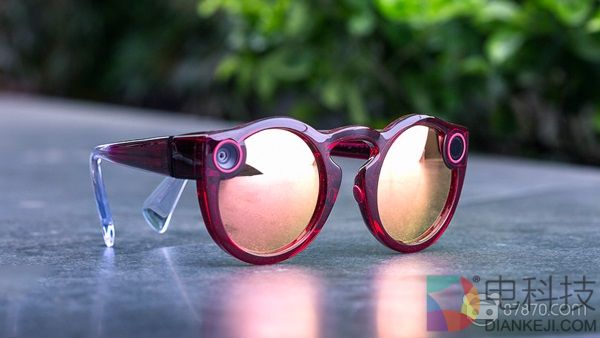 传Snap将于年底推出支持AR的新版Spectacles 售价350美元