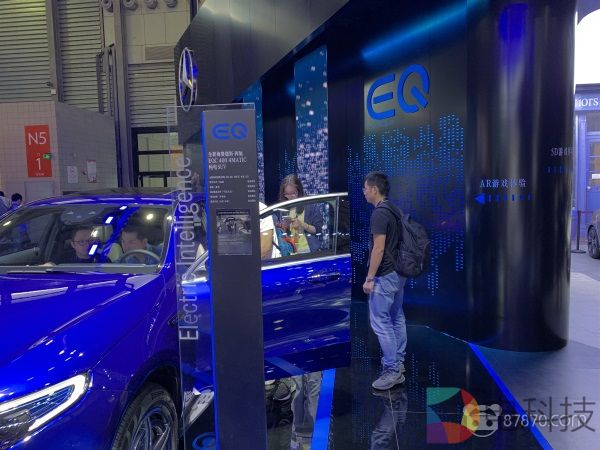CES Asia 2019：奔驰展示EQC车型搭载的AR娱乐系统