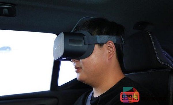 用户至上体验VR驾驶试乘